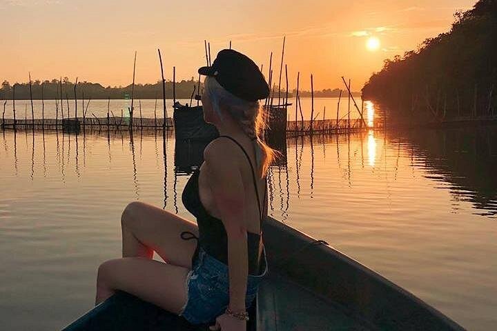 mangrove kayaking bentota